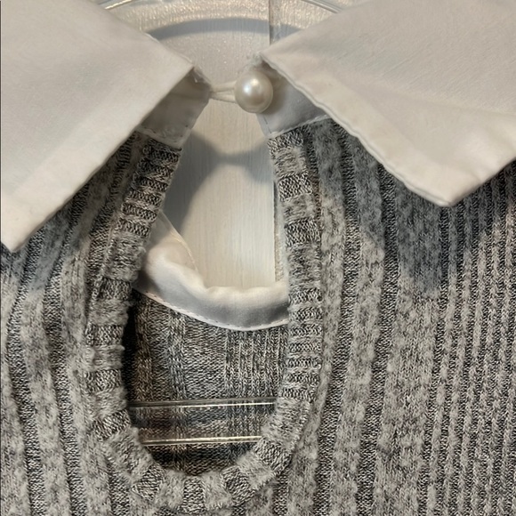 Olive & Oak Gray Ribbed Sweater with White Collar - Picture 4 of 7